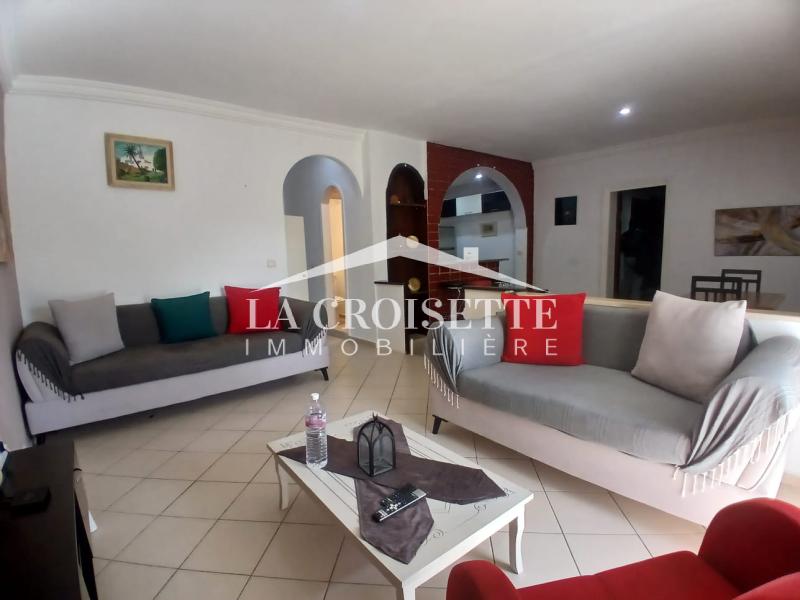 Duplex meublé S+3 vue sur mer avec jardin à Gammarth